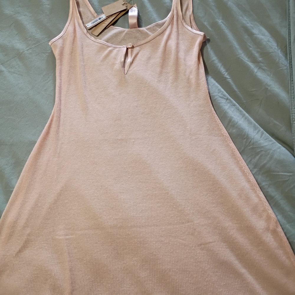 💢💢SOLD💢💢SKIMS Pale Pink Ribbed Tank Nightie